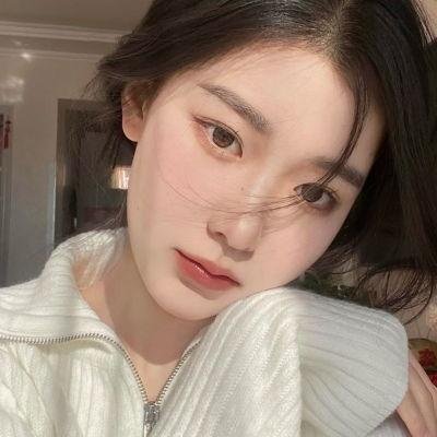 玛丽的白色连衣裙